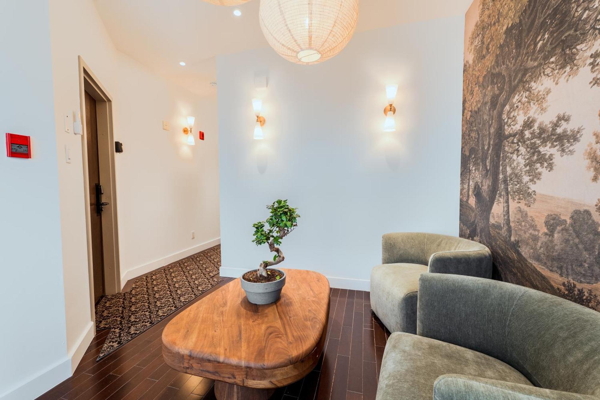 Self Check-In Boutique Hotel - Quartier Latin - Room 101 몬트리올 외부 사진