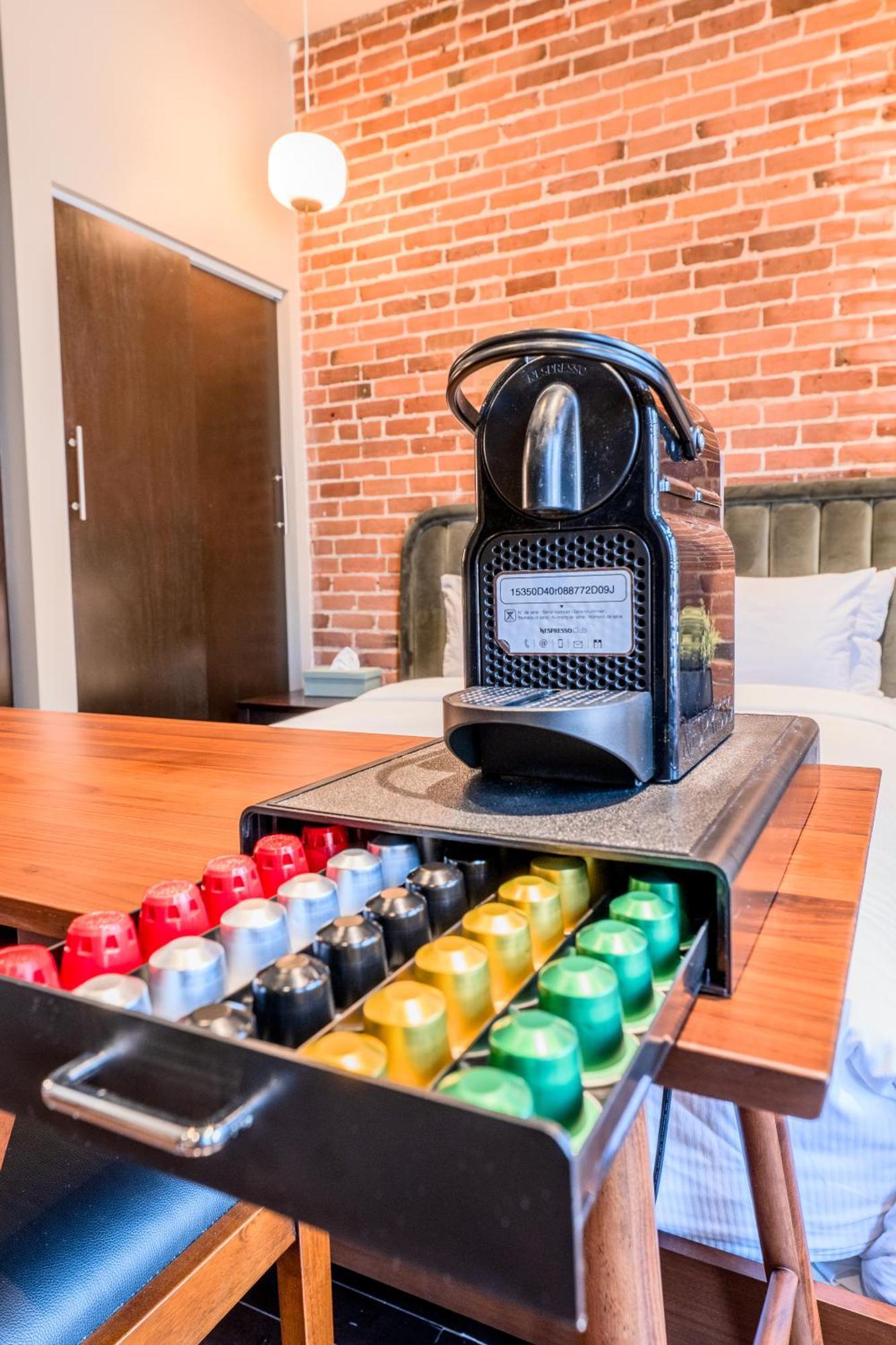 Self Check-In Boutique Hotel - Quartier Latin - Room 101 몬트리올 외부 사진